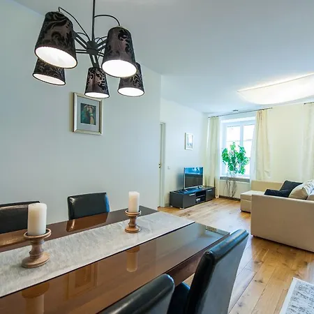 Apartment Delta Old Town Luxe Tallinn